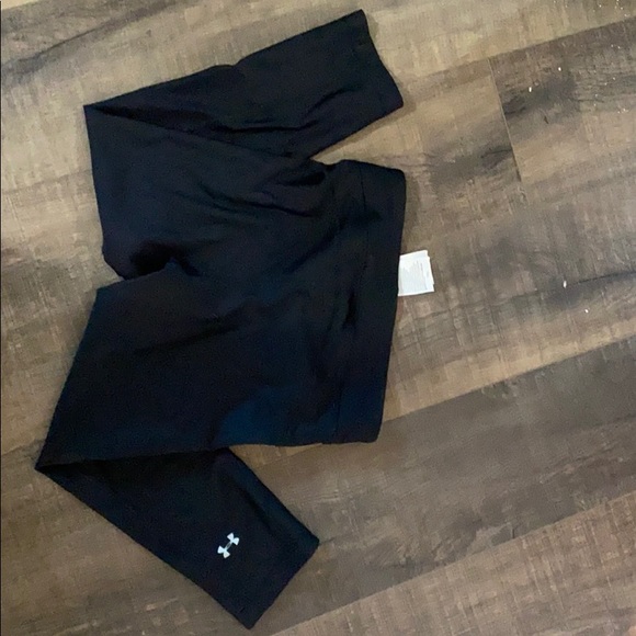 Under Armour Heat Gear capris - Picture 3 of 4